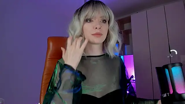 Mistress Iris online show from June 10, 2026, 8:10 pm
