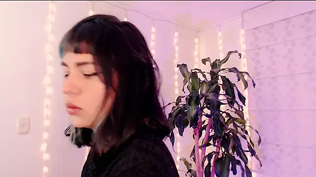 justmartina  online show from March 10, 2026, 1:31 am