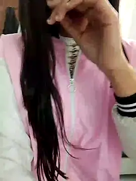 Snapshot of Cute_Girl_27 chatting on February 13, 2026, 12:27 pm Cute Girl 27 online show from February 13, 2026, 12:27 pm