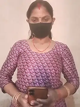 Pooja bhabhi00 online show from December 3, 2025, 7:30 am