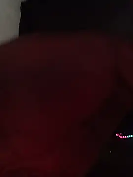 theyllorwillian online show from May 15, 2026, 11:47 pm