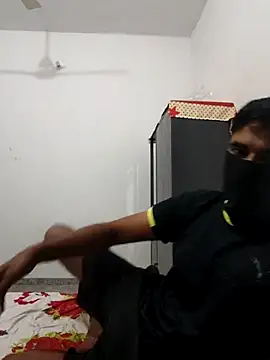 Amit22122 online show from December 4, 2025, 3:33 pm