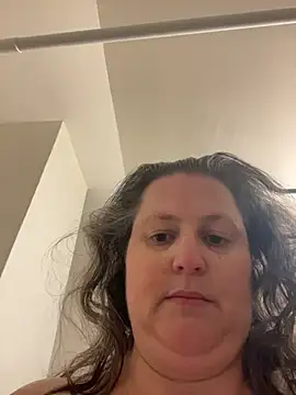 bea french curvy online show from May 27, 2026, 7:54 pm