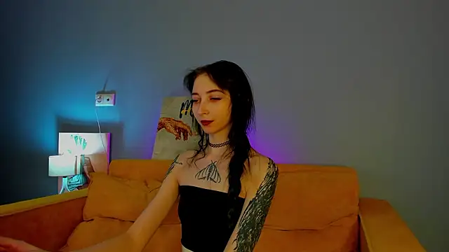 Snapshot of Ellen_Hops chatting on February 27, 2026, 9:53 am Ellen Hops online show from February 27, 2026, 9:53 am