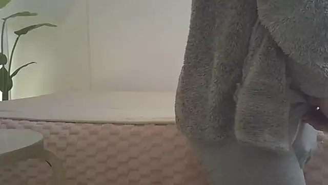 Snapshot of kyono-iyashi chatting on March 4, 2026, 2:25 pm kyono-iyashi online show from March 4, 2026, 2:25 pm