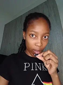 Snapshot of MsParisSmith chatting on March 24, 2026, 12:21 am MsParisSmith online show from March 24, 2026, 12:21 am