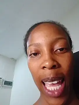 Snapshot of MsParisSmith chatting on February 12, 2026, 6:02 am MsParisSmith online show from February 12, 2026, 6:02 am