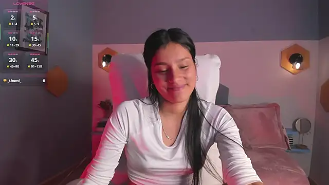 Kari Kaory online show from April 22, 2026, 8:15 pm