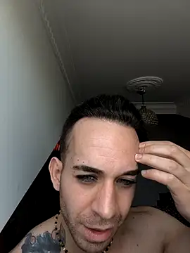 Snapshot of hazarcannn chatting on February 25, 2026, 12:27 pm hazarcannn online show from February 25, 2026, 12:27 pm