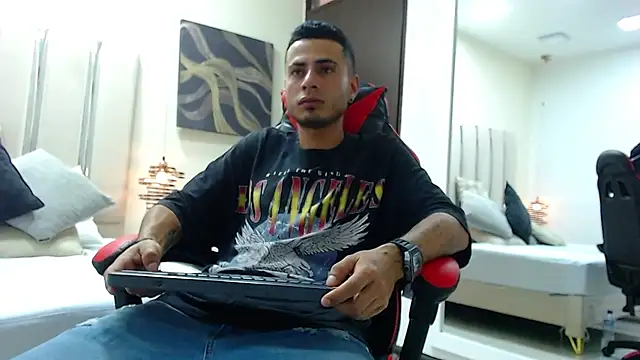 MatthewCullen online show from December 1, 2025, 9:15 pm