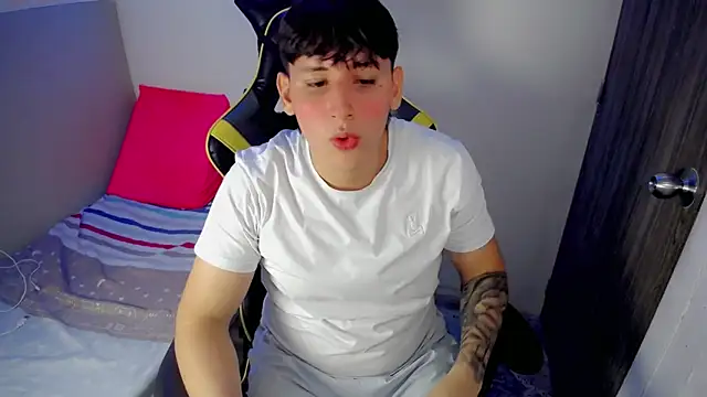 d moneyy  online show from February 22, 2026, 3:09 am