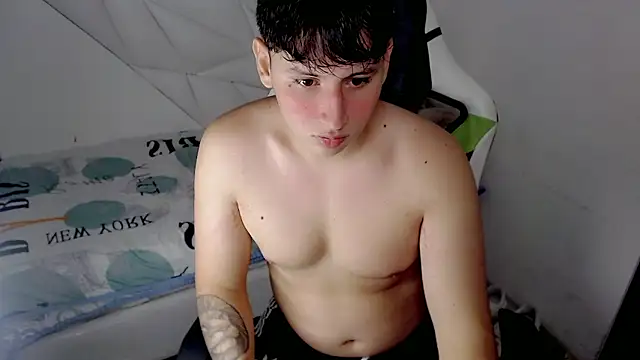 Snapshot of d_moneyy_ chatting on January 7, 2026, 8:25 pm d moneyy online show from January 7, 2026, 8:25 pm