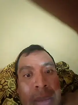 vikcvan1987 online show from April 28, 2026, 3:27 pm