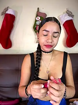 ZoeyFierce online show from December 21, 2025, 1:13 pm