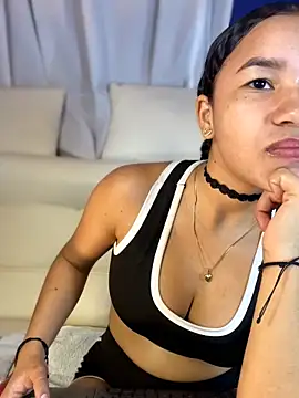 ZoeyFierce online show from March 5, 2026, 1:30 pm