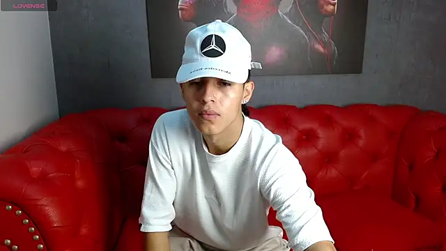 Ethan Jamees online show from December 17, 2025, 2:44 pm