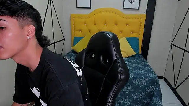 Ethan Jamees online show from February 26, 2026, 7:36 pm