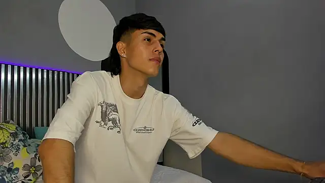 Ethan Jamees online show from January 17, 2026, 7:39 pm