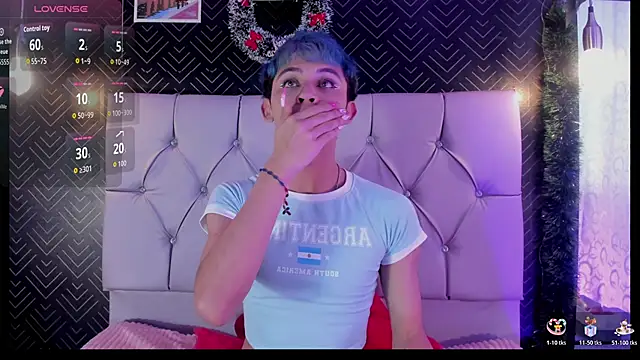 Snapshot of Prince_Apolo chatting on December 18, 2025, 8:56 pm Prince Apolo online show from December 18, 2025, 8:56 pm