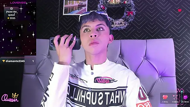 Snapshot of Prince_Apolo chatting on December 22, 2025, 8:53 pm Prince Apolo online show from December 22, 2025, 8:53 pm