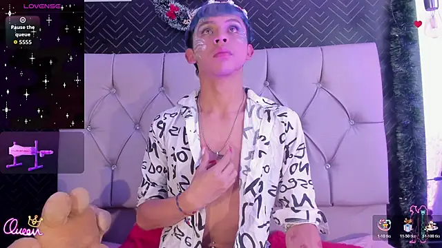 Snapshot of Prince_Apolo chatting on December 17, 2025, 8:47 pm Prince Apolo online show from December 17, 2025, 8:47 pm