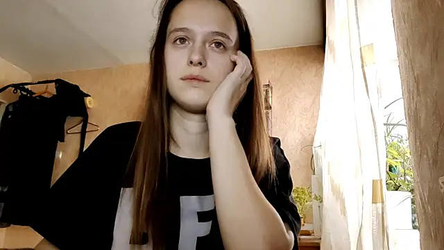 SophieHazely online show from December 1, 2025, 1:17 am