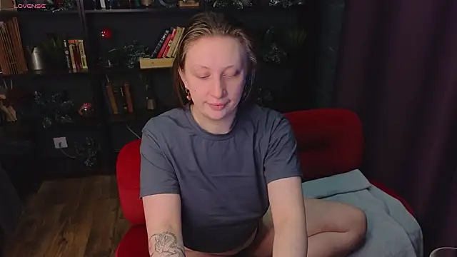 Snapshot of Helga_vibe chatting on February 2, 2026, 5:17 am Helga vibe online show from February 2, 2026, 5:17 am