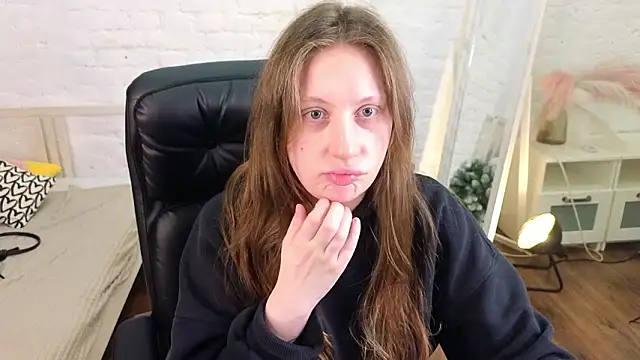 Snapshot of Helga_vibe chatting on February 8, 2026, 4:54 am Helga vibe online show from February 8, 2026, 4:54 am