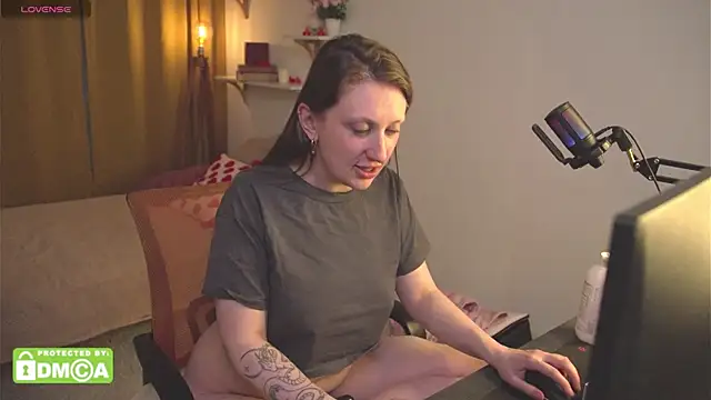 Helga vibe online show from April 14, 2026, 9:25 am