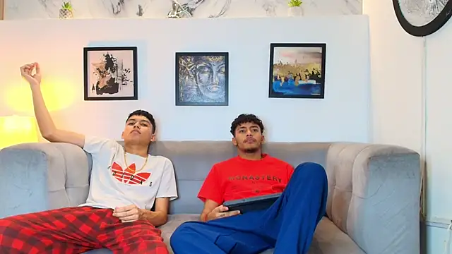 Snapshot of COUPLES_BOYS chatting on February 24, 2026, 1:28 am COUPLES BOYS online show from February 24, 2026, 1:28 am