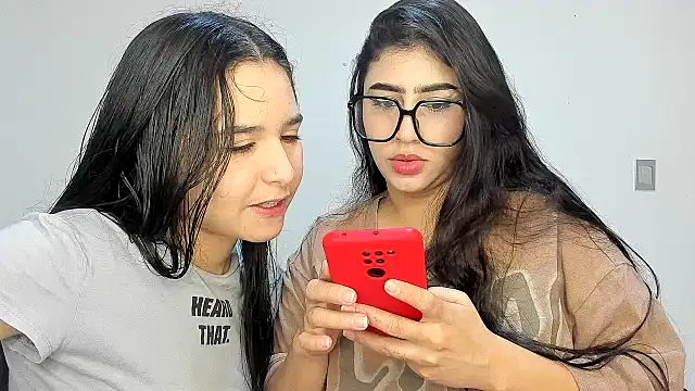 Snapshot of ROUS_SWEET_ chatting on December 19, 2025, 3:14 pm ROUS SWEET online show from December 19, 2025, 3:14 pm