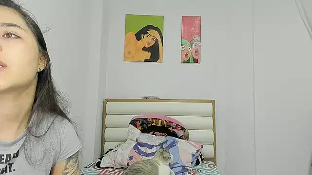 Snapshot of ROUS_SWEET_ chatting on April 16, 2026, 5:30 am ROUS SWEET online show from April 16, 2026, 5:30 am