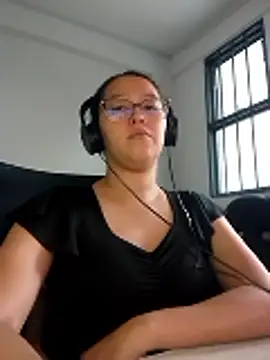  AmyAdams  online show from January 10, 2026, 10:38 pm