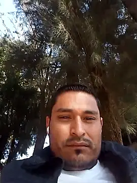 cristian112090 online show from December 20, 2025, 5:38 pm