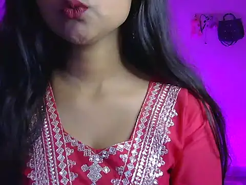 cute rohani1 online show from March 3, 2026, 4:47 pm