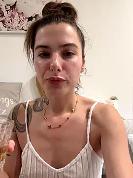 Sugarbellax online show from December 2, 2025, 5:14 pm