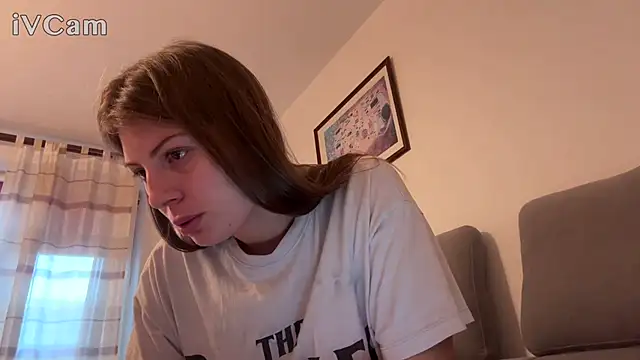 Snapshot of Devil_Maiden chatting on December 5, 2025, 8:35 am Devil Maiden online show from December 5, 2025, 8:35 am