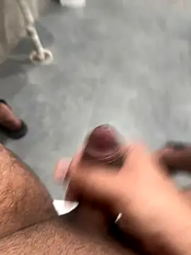 Noavacado  online show from November 30, 2025, 2:40 pm