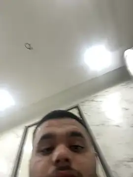 Noavacado  online show from March 1, 2026, 7:58 pm