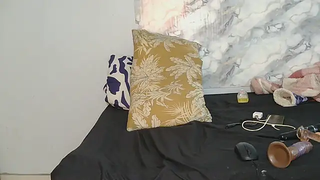 SexyZuluBarbie online show from June 19, 2026, 11:05 am