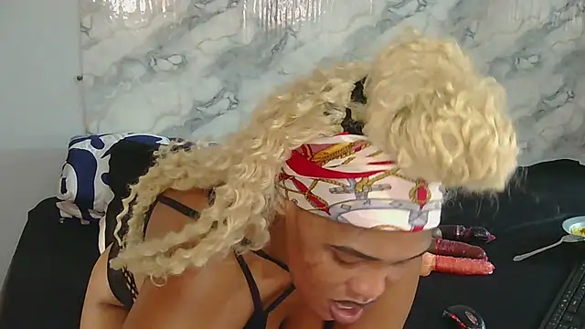 Snapshot of SexyZuluBarbie chatting on March 27, 2026, 10:27 am SexyZuluBarbie online show from March 27, 2026, 10:27 am