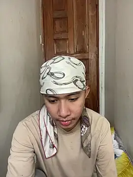 Snapshot of asiantwink0000 chatting on February 5, 2026, 11:55 pm asiantwink0000 online show from February 5, 2026, 11:55 pm