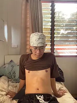 Snapshot of asiantwink0000 chatting on February 7, 2026, 3:36 am asiantwink0000 online show from February 7, 2026, 3:36 am