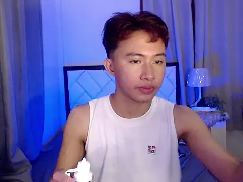 Snapshot of asiantwink0000 chatting on February 25, 2026, 8:41 pm asiantwink0000 online show from February 25, 2026, 8:41 pm