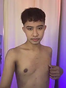 Snapshot of asiantwink0000 chatting on February 24, 2026, 5:52 am asiantwink0000 online show from February 24, 2026, 5:52 am