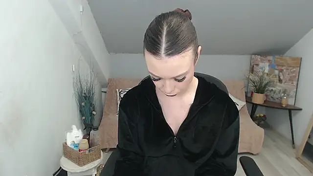 MayaWill online show from January 8, 2026, 12:33 pm