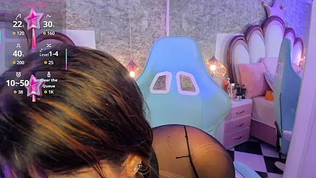 MoliBunny online show from April 10, 2026, 3:24 am