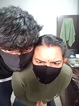 hotty ragini online show from December 18, 2025, 4:28 am