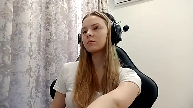 CrackShirker online show from December 19, 2025, 6:16 am