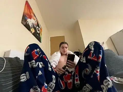 Snapshot of lucyx_xx chatting on February 15, 2026, 8:41 pm lucyx xx online show from February 15, 2026, 8:41 pm